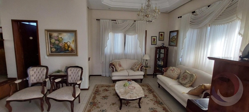 Casa Residencial em Capoeiras com 05 dormitórios sendo 02 suítes: 5ª foto da galeria de imagens do imóvel