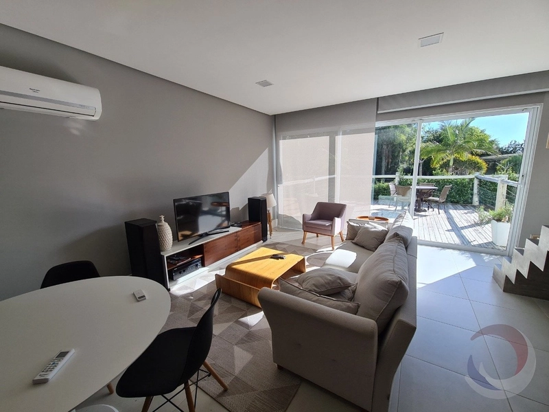 Loft duplex em Canajure com 1 dormitório e 2 vagas: 1ª foto da galeria de imagens do imóvel
