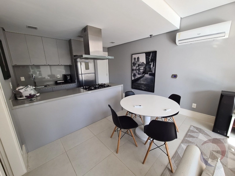 Loft duplex em Canajure com 1 dormitório e 2 vagas: 4ª foto da galeria de imagens do imóvel