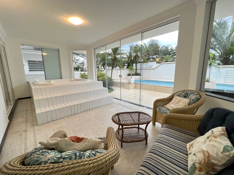 Casa em Jurere Internacional com 5 suítes e 6 vagas - 627m²: 8ª foto da galeria de imagens do imóvel