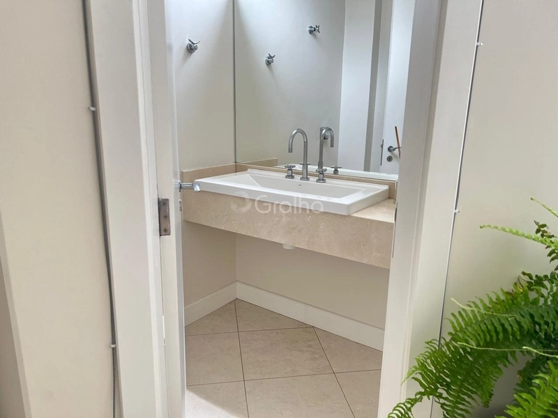 Apartamento na Beira Mar com 3 dormitórios, sendo 1 suítes e 1 vaga: 13ª foto da galeria de imagens do imóvel
