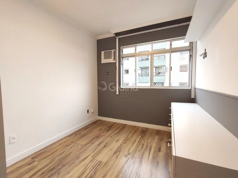 Apartamento em Coqueiros com 3 dormitórios, sendo 1 suíte e 2 vagas: 15ª foto da galeria de imagens do imóvel