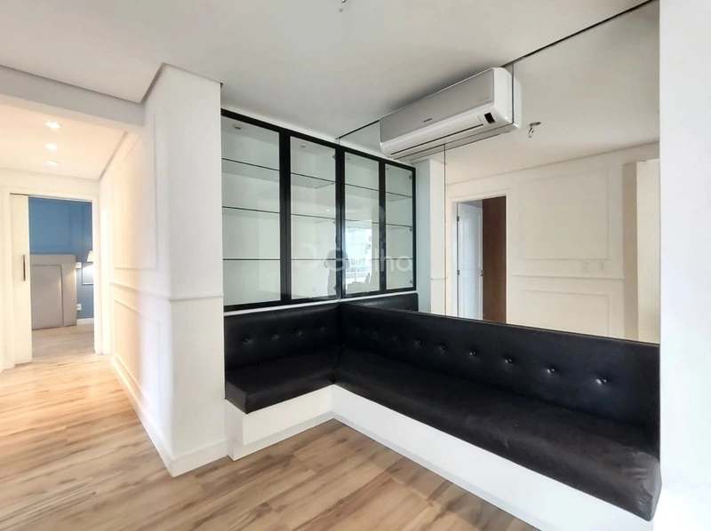 Apartamento em Coqueiros com 3 dormitórios, sendo 1 suíte e 2 vagas: 10ª foto da galeria de imagens do imóvel