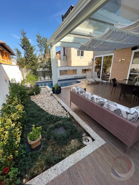 Casa em Santo Antônio de Lisboa com 5 dormitórios 4 suítes e 6 vgs: 9ª foto da galeria de imagens do imóvel
