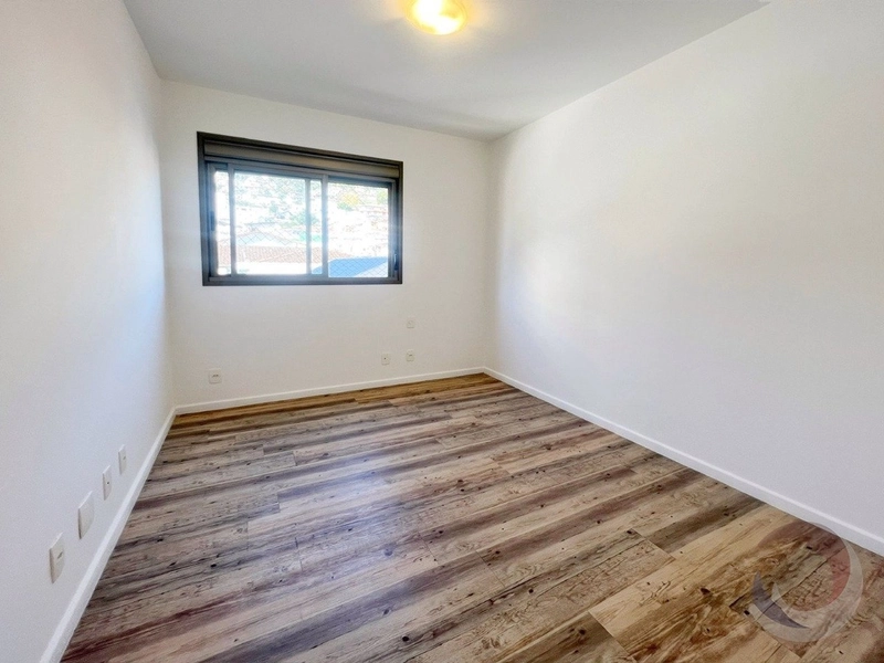 Apartamento no Centro com 3 dormitórios, sendo 1 suíte e 2 vagas: 13ª foto da galeria de imagens do imóvel