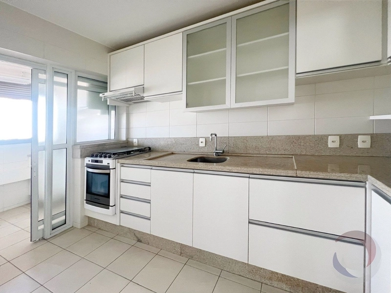 Apartamento no Centro com 3 dormitórios, sendo 1 suíte e 2 vagas: 6ª foto da galeria de imagens do imóvel