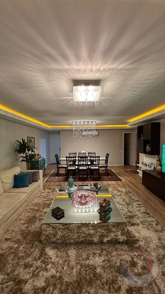 Apartamento na Beira Mar com 3 dormitórios 2 suítes e 2 vagas: 3ª foto da galeria de imagens do imóvel