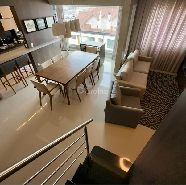 Apartamento Duplex em Coqueiros com 3 dormitórios 3 suítes e 2 vagas: 3ª foto da galeria de imagens do imóvel