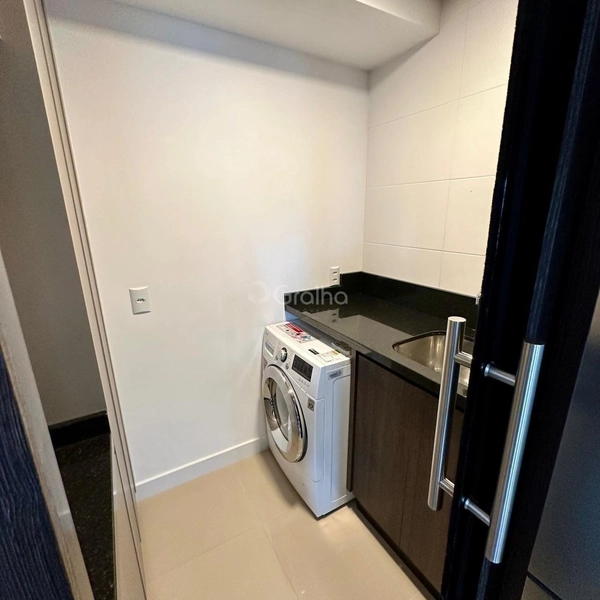 Apartamento Duplex em Coqueiros com 3 dormitórios 3 suítes e 2 vagas: 8ª foto da galeria de imagens do imóvel