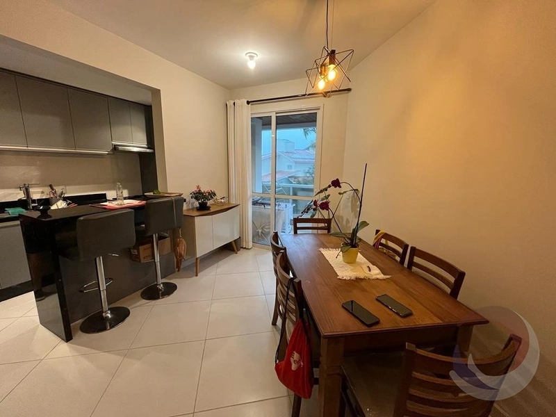 Apartamento à venda na Carvoeira , com 2 dormitórios 1 suíte e 1 vaga: 2ª foto da galeria de imagens do imóvel