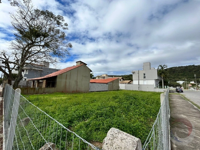 Terreno a venda em Jurere com 450 m² de área.: 4ª foto da galeria de imagens do imóvel