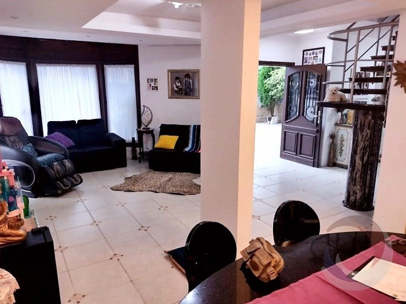 Casa no Campeche com 5 dormitórios sendo 2 suítes e 4 vagas: 11ª foto da galeria de imagens do imóvel