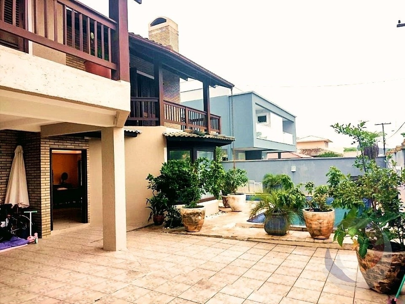 Casa no Campeche com 5 dormitórios sendo 2 suítes e 4 vagas: 5ª foto da galeria de imagens do imóvel