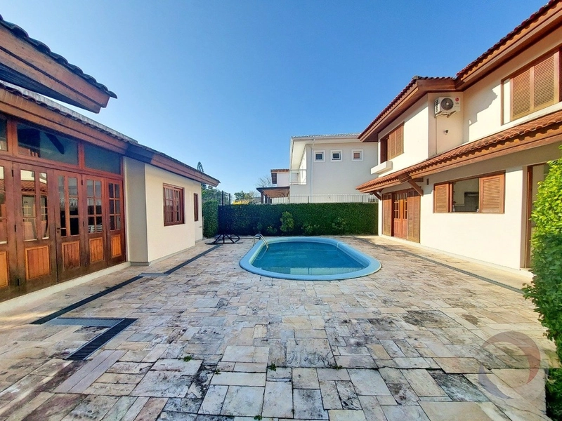 Casa no Córrego Grande com 6 dormitórios 3 suítes e 4 vagas: 9ª foto da galeria de imagens do imóvel