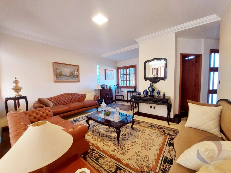 Casa no Córrego Grande com 6 dormitórios 3 suítes e 4 vagas: 12ª foto da galeria de imagens do imóvel