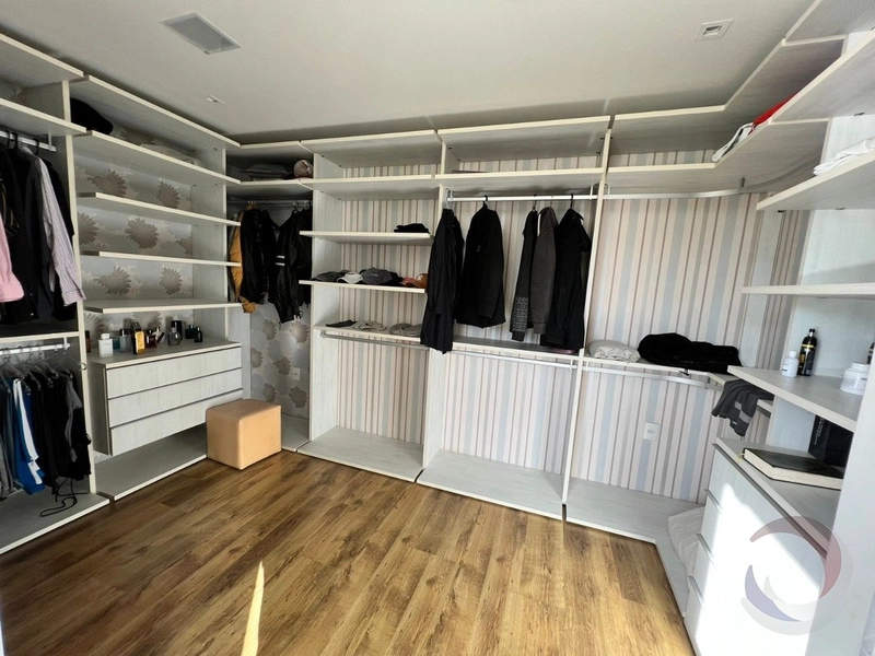 Casa residencial no João Paulo  com 6 dormitórios, sendo 4 suítes: 17ª foto da galeria de imagens do imóvel