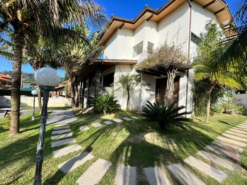 Casa residencial no João Paulo com 6 dormitórios, sendo 4 suítes: 9ª foto da galeria de imagens do imóvel