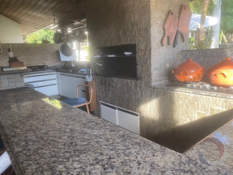 Casa residencial no João Paulo  com 6 dormitórios, sendo 4 suítes: 40ª foto da galeria de imagens do imóvel