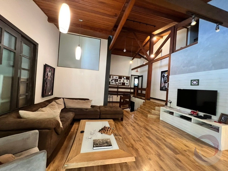 Casa residencial no João Paulo com 6 dormitórios, sendo 4 suítes: 4ª foto da galeria de imagens do imóvel