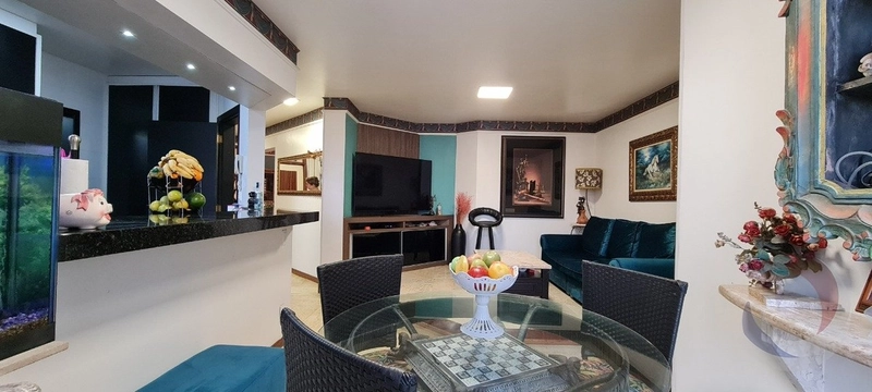 Apartamento na Agronômica com 3 dormitórios, sendo 3 suíte e 2 vagas: 13ª foto da galeria de imagens do imóvel