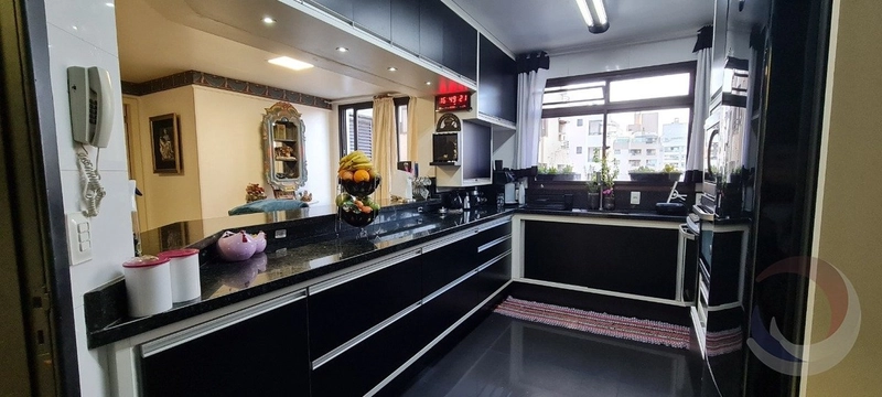 Apartamento na Agronômica com 3 dormitórios, sendo 3 suíte e 2 vagas: 7ª foto da galeria de imagens do imóvel