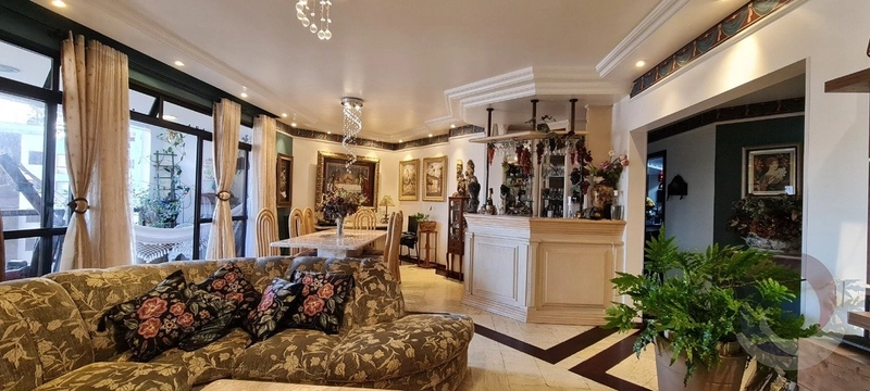 Apartamento na Agronômica com 3 dormitórios, sendo 3 suíte e 2 vagas: 1ª foto da galeria de imagens do imóvel