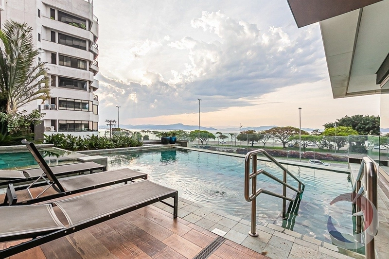 Apartamento na Beira mar com 3 dormitórios 1 suíte e 2 vagas 131,11m²: 1ª foto da galeria de imagens do imóvel
