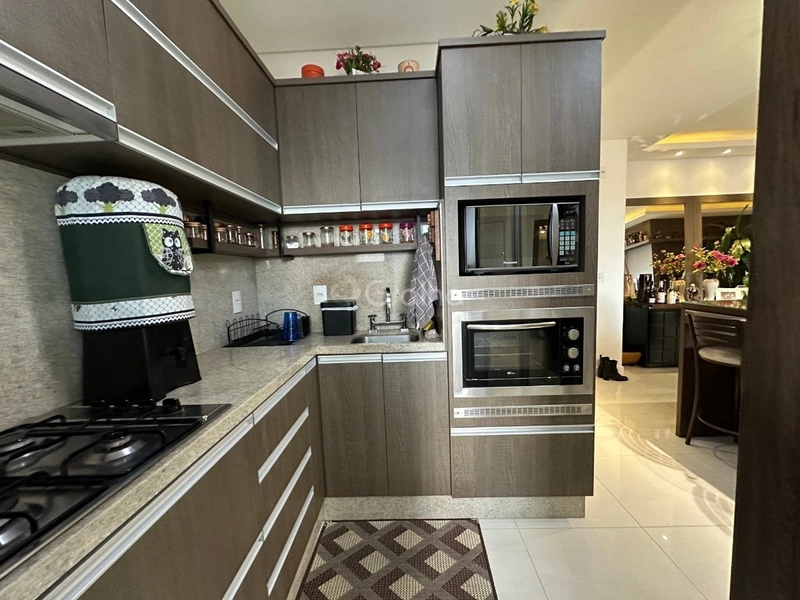 Apartamento na agronômica com 3 dormitórios, sendo 1 suíte e 2 vaga.: 10ª foto da galeria de imagens do imóvel