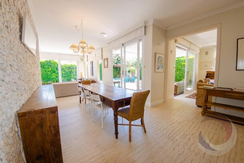 Apartamento em Jurerê Internacional com 5 dormitórios, sendo 2 suítes: 5ª foto da galeria de imagens do imóvel