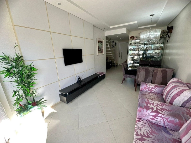 Cobertura no Centro com 3 dormitórios sendo 1 suíte e 1 vaga - 162m²: 3ª foto da galeria de imagens do imóvel