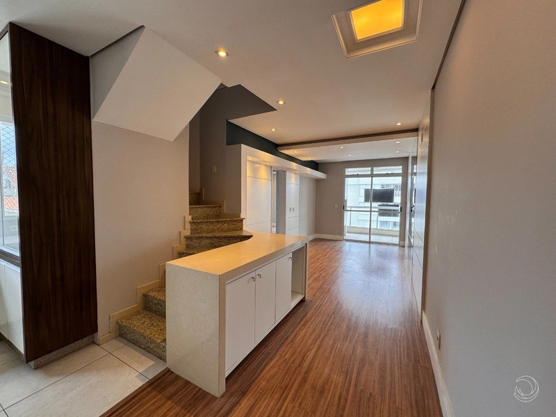 Apartamento em Coqueiros com 3 dormitórios 3 suíte 2 vagas - 108m²: 1ª foto da galeria de imagens do imóvel