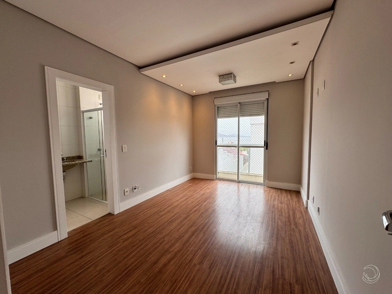 Apartamento em Coqueiros com 3 dormitórios 3 suíte 2 vagas - 108m²: 16ª foto da galeria de imagens do imóvel