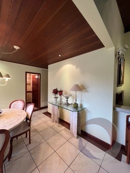 Casa em Jurere Internacional com 3 dormitórios 1 suíte vagas: 7ª foto da galeria de imagens do imóvel