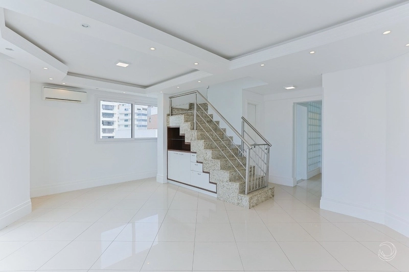 Cobertura no Centro com 3 dormitórios 2 suíte e 3 vagas - 237m²: 5ª foto da galeria de imagens do imóvel