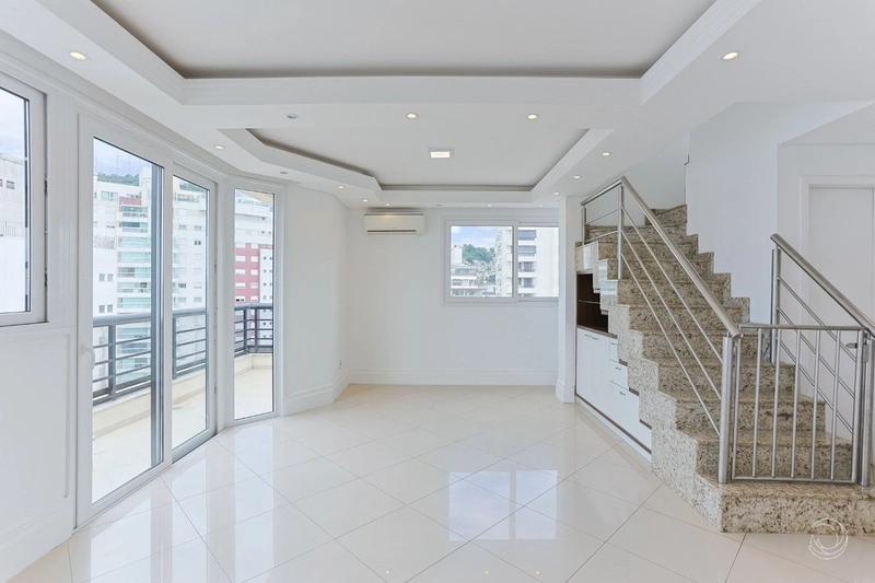 Cobertura no Centro com 3 dormitórios 2 suíte e 3 vagas - 237m²: 4ª foto da galeria de imagens do imóvel