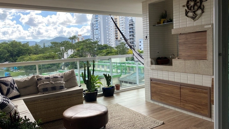 Apartamento na Agronômica a venda com 3 suítes e 2 vagas  168 m²: 2ª foto da galeria de imagens do imóvel