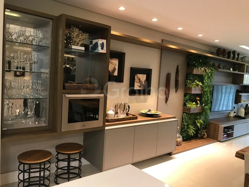 Apartamento na Agronômica a venda com 3 suítes e 2 vagas  168 m²: 13ª foto da galeria de imagens do imóvel