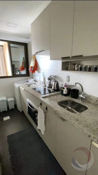 Apartamento no Itacorubi com 2 dormitórios 1 suíte e 1 vaga: 4ª foto da galeria de imagens do imóvel