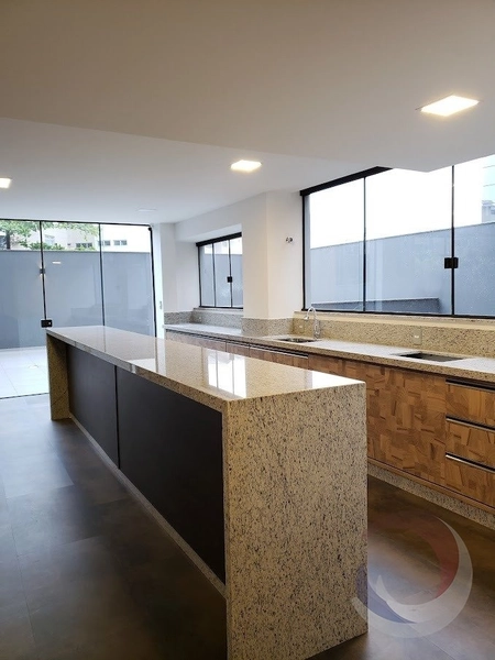 Apartamento no Itacorubi com 2 dormitórios 1 suíte e 1 vaga: 11ª foto da galeria de imagens do imóvel