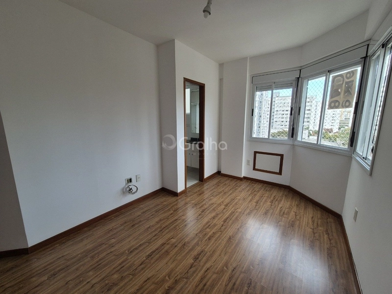 Apartamento no Centro com 2 dormitórios sendo 1 suíte e 1 vaga: 9ª foto da galeria de imagens do imóvel