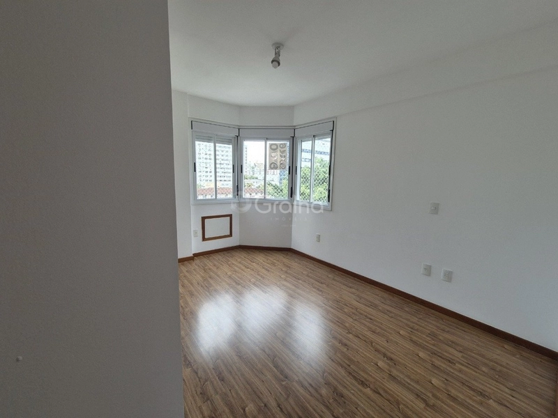 Apartamento no Centro com 2 dormitórios sendo 1 suíte e 1 vaga: 8ª foto da galeria de imagens do imóvel