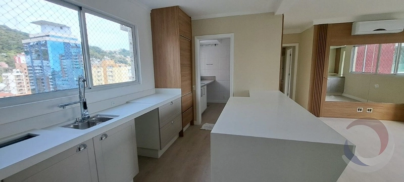 Apartamento no Centro com 3 dormitórios, sendo 3 suítes e 3 vagas: 4ª foto da galeria de imagens do imóvel