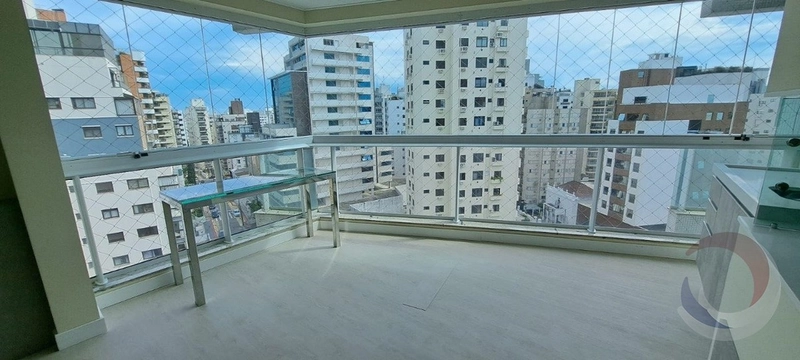 Apartamento no Centro com 3 dormitórios, sendo 3 suítes e 3 vagas: 3ª foto da galeria de imagens do imóvel