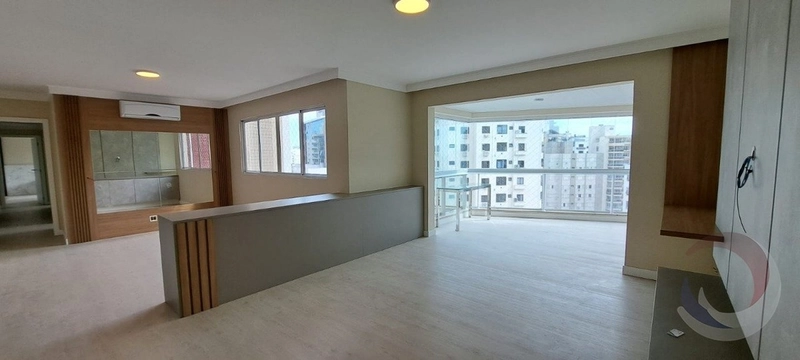 Apartamento no Centro com 3 dormitórios, sendo 3 suítes e 3 vagas: 7ª foto da galeria de imagens do imóvel