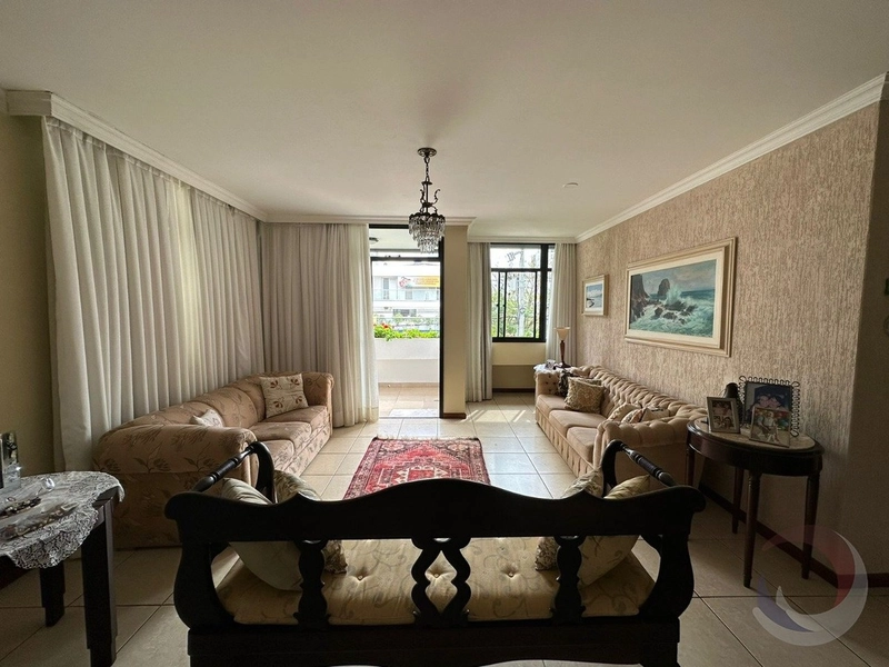 Apartamento no Centro com 4 dormitórios 1 suíte e 2 vagas - 211m²: 4ª foto da galeria de imagens do imóvel