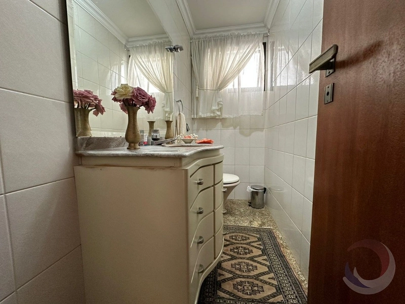 Apartamento no Centro com 4 dormitórios 1 suíte e 2 vagas - 211m²: 8ª foto da galeria de imagens do imóvel