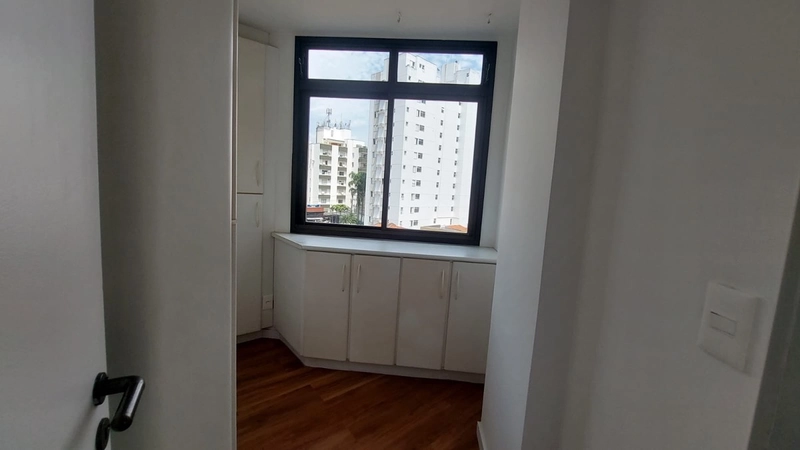 Apartamento no Centro com 3 dormitórios, sendo 1 suíte e 2 vagas: 30ª foto da galeria de imagens do imóvel