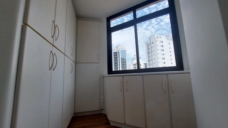 Apartamento no Centro com 3 dormitórios, sendo 1 suíte e 2 vagas: 31ª foto da galeria de imagens do imóvel