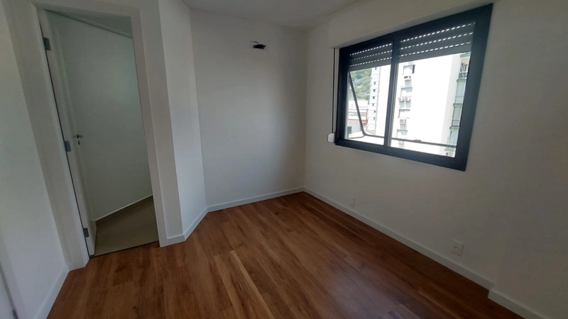 Apartamento no Centro com 3 dormitórios, sendo 1 suíte e 2 vagas: 16ª foto da galeria de imagens do imóvel