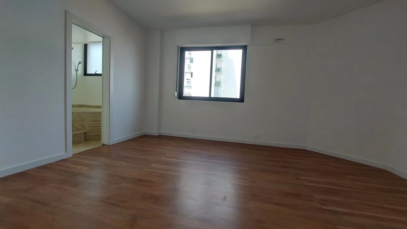 Apartamento no Centro com 3 dormitórios, sendo 1 suíte e 2 vagas: 6ª foto da galeria de imagens do imóvel